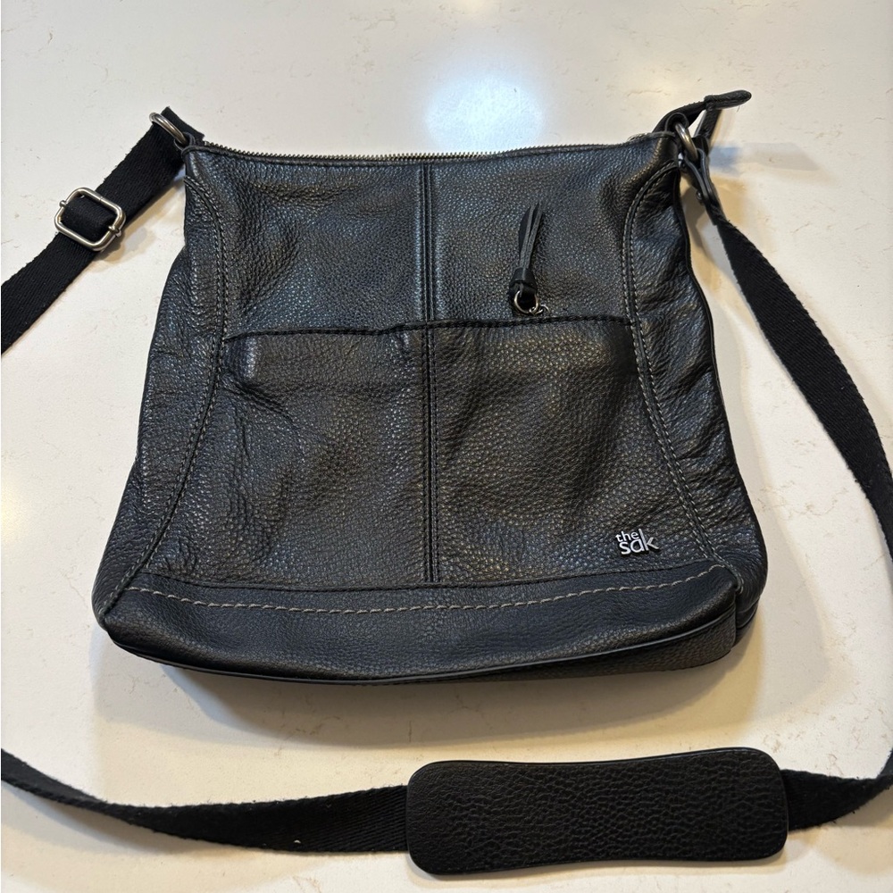 The Sak Black Leather Shoulder Bag